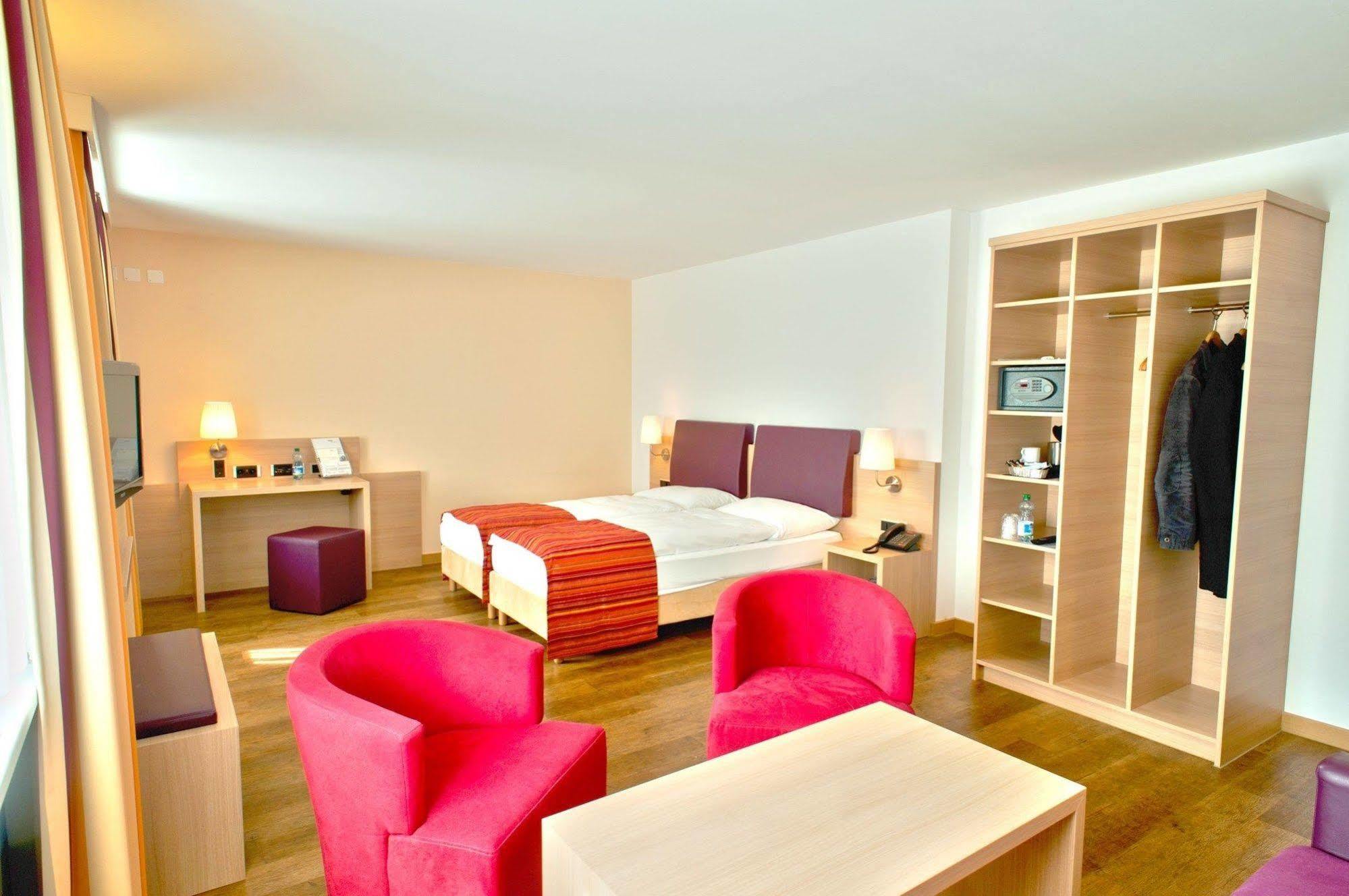 Hotel Coop Tagungszentrum & Hotelpark Im Gruenen Muttenz Εξωτερικό φωτογραφία